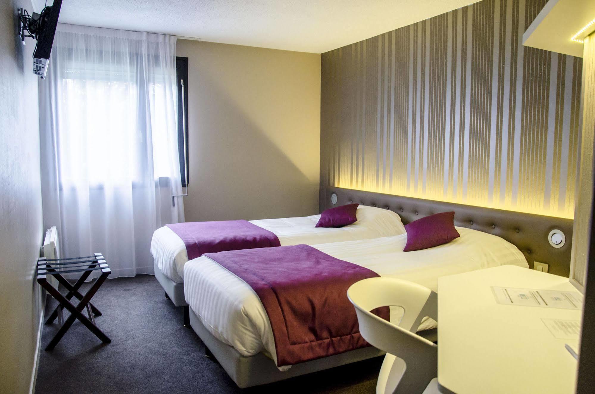 Les Caps Hotell Lamballe Exteriör bild
